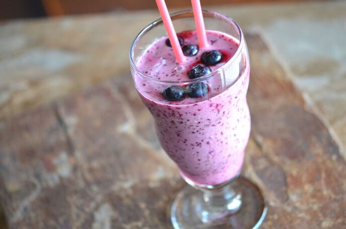Pear and blueberry smoothie - Cocktail for weight loss with fruits and berries
