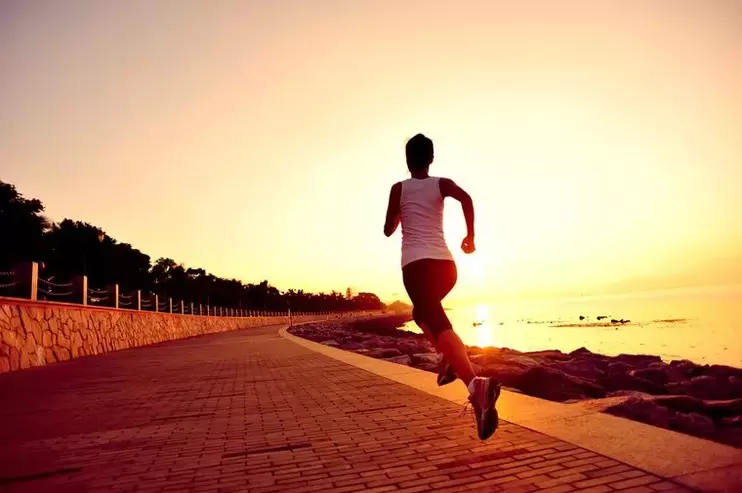 Half an hour in the morning jogging for effective weight loss